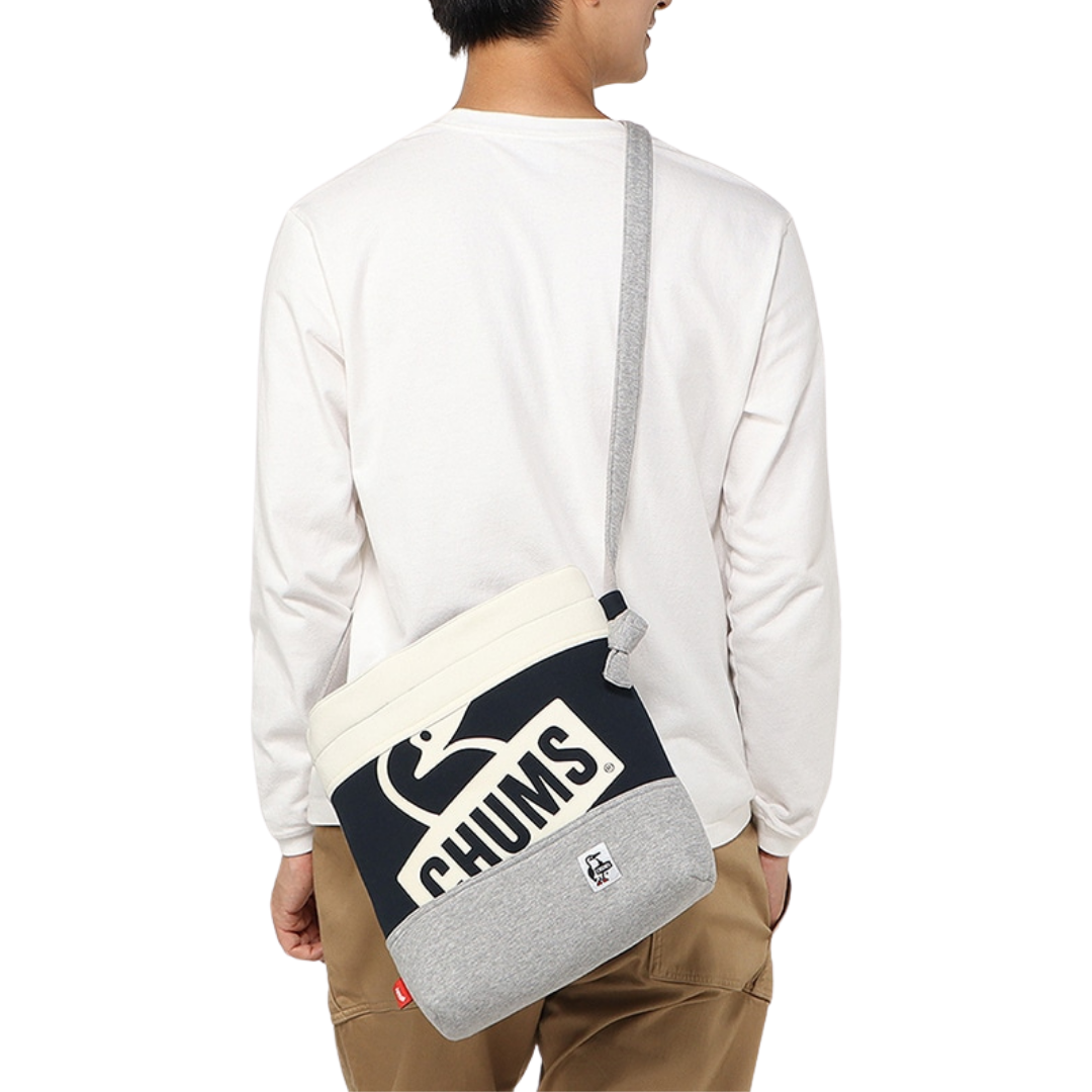 Myton Panel Shoulder Bag l CHUMS