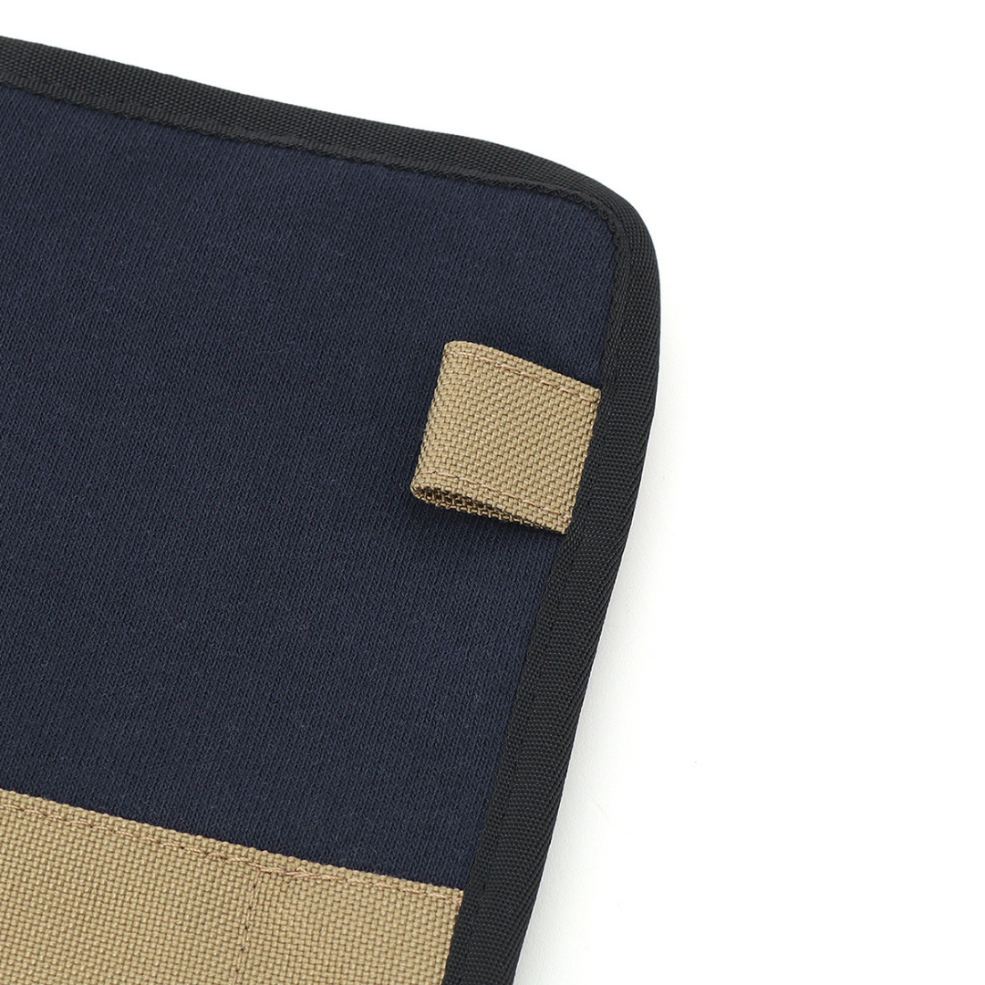 Novels Pouch Sweat Nylon l CHUMS