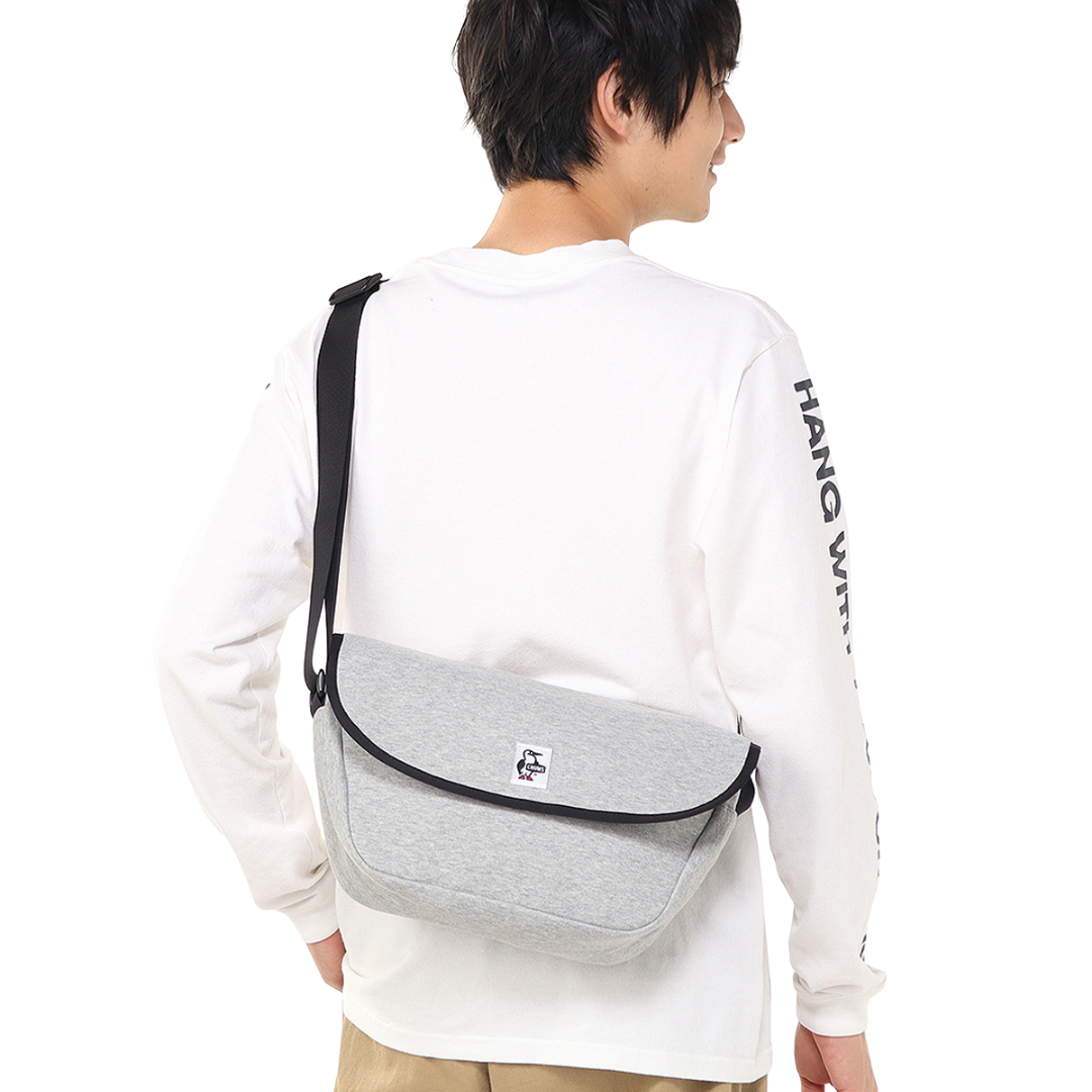 Round Flap Shoulder Bag Sweat l CHUMS