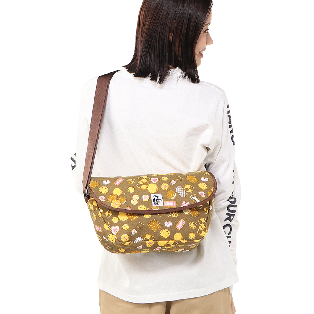 Round Flap Shoulder Bag Sweat l CHUMS