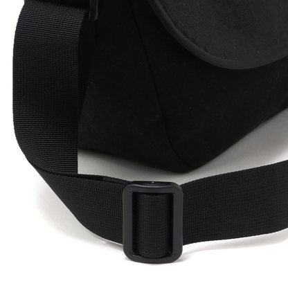 Round Flap Shoulder Bag Sweat l CHUMS