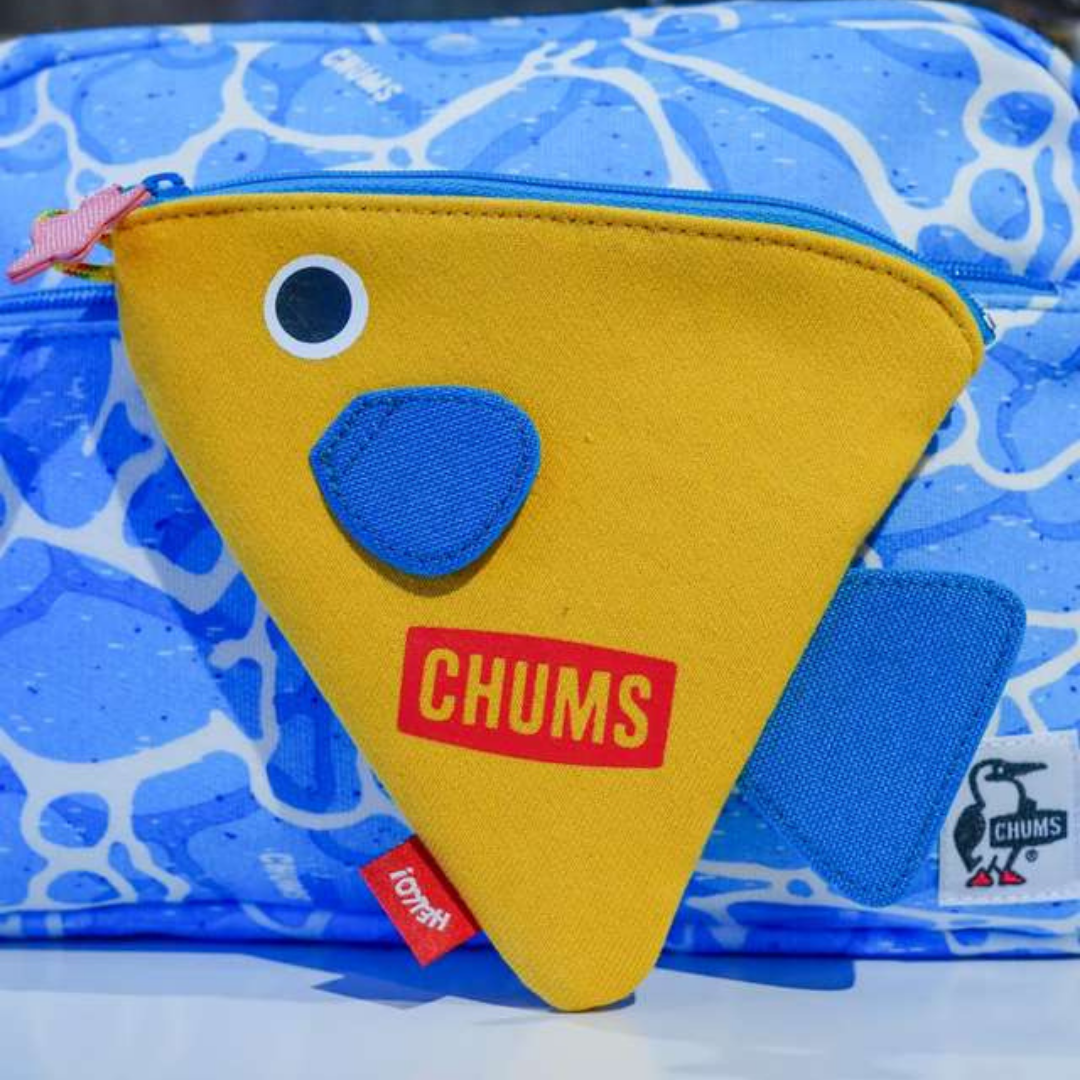 Triangle Tropical Fish Pouch l CHUMS